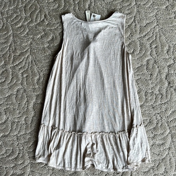 Max Studio Top Size Medium New with Tags - Picture 2 of 2